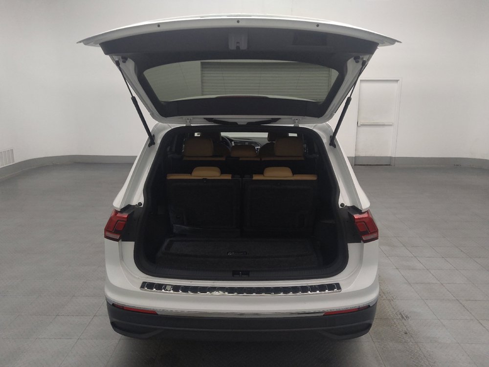Used 2023 Volkswagen Tiguan SE FWD image 29