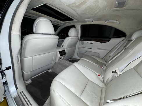 Used 2007 Lexus LS 460 L RWD image 18