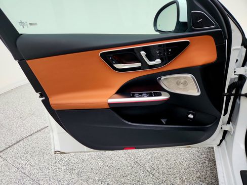 Used 2025 Mercedes-Benz C 300 Sedan image 25