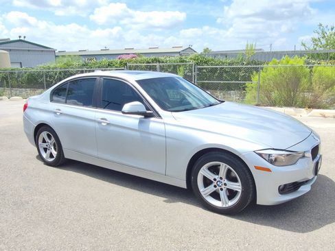 Used 2014 BMW 328i Sedan RWD image 7