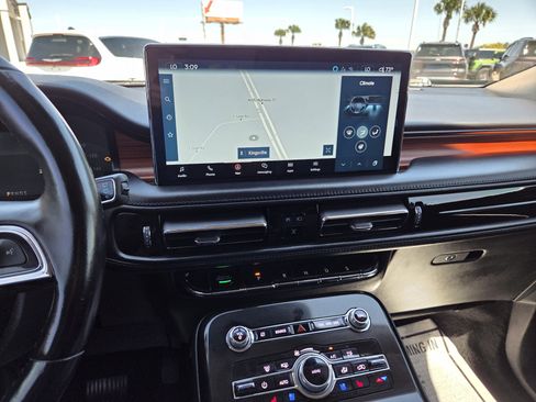 Used 2022 Lincoln Nautilus Reserve image 39