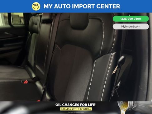 Used 2023 Jeep Grand Cherokee Altitude image 24