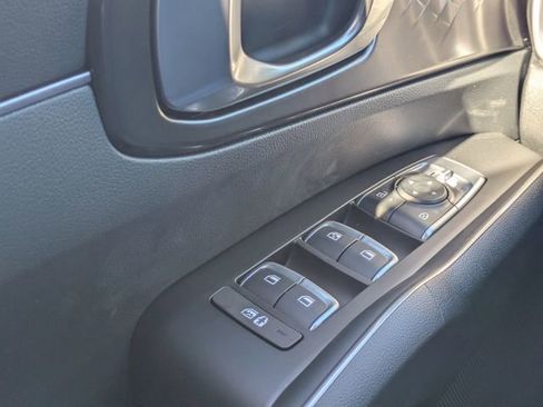 Used 2025 Kia Sorento EX image 27