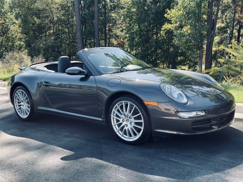 Used 2006 Porsche 911 Carrera 4 image 4