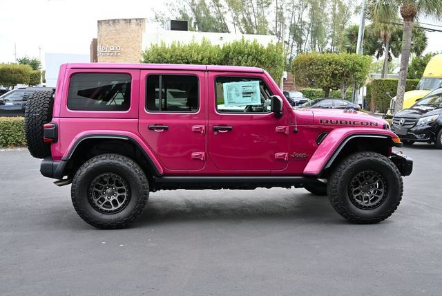 Used 2022 Jeep Wrangler Unlimited Rubicon w/ Xtreme Recon 35" Tire Package AWD/4WD image 6