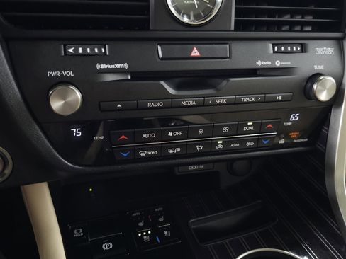 Used 2022 Lexus RX 350 AWD w/ Luxury Package image 32