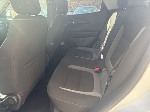 Used 2025 Chevrolet TrailBlazer LT image 24