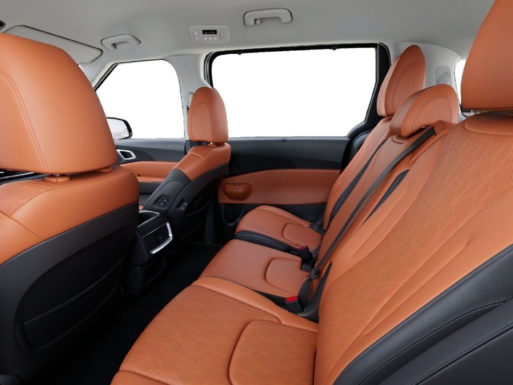 New 2026 Kia Carnival EX FWD image 18