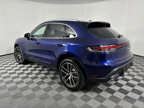 Used 2025 Porsche Macan image 3