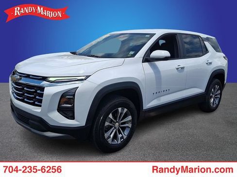 Used 2025 Chevrolet Equinox LT FWD image 1