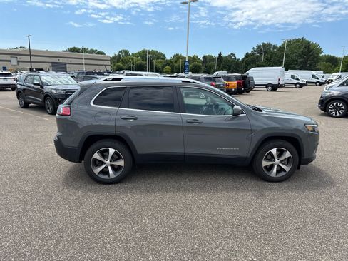 Used 2020 Jeep Cherokee Limited AWD/4WD image 8