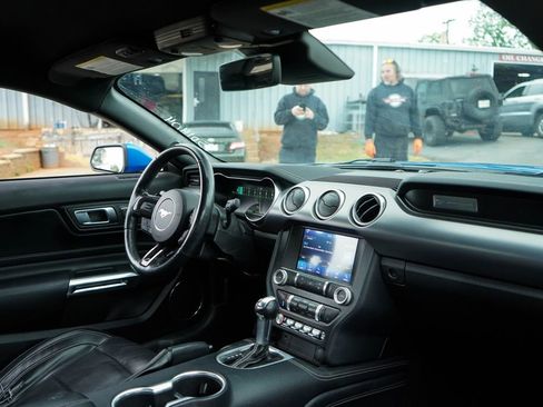 Used 2019 Ford Mustang GT Premium w/ Equipment Group 401A RWD image 10