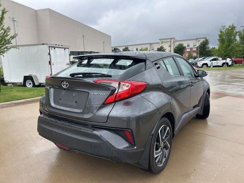 Used 2021 Toyota C-HR Limited FWD image 3
