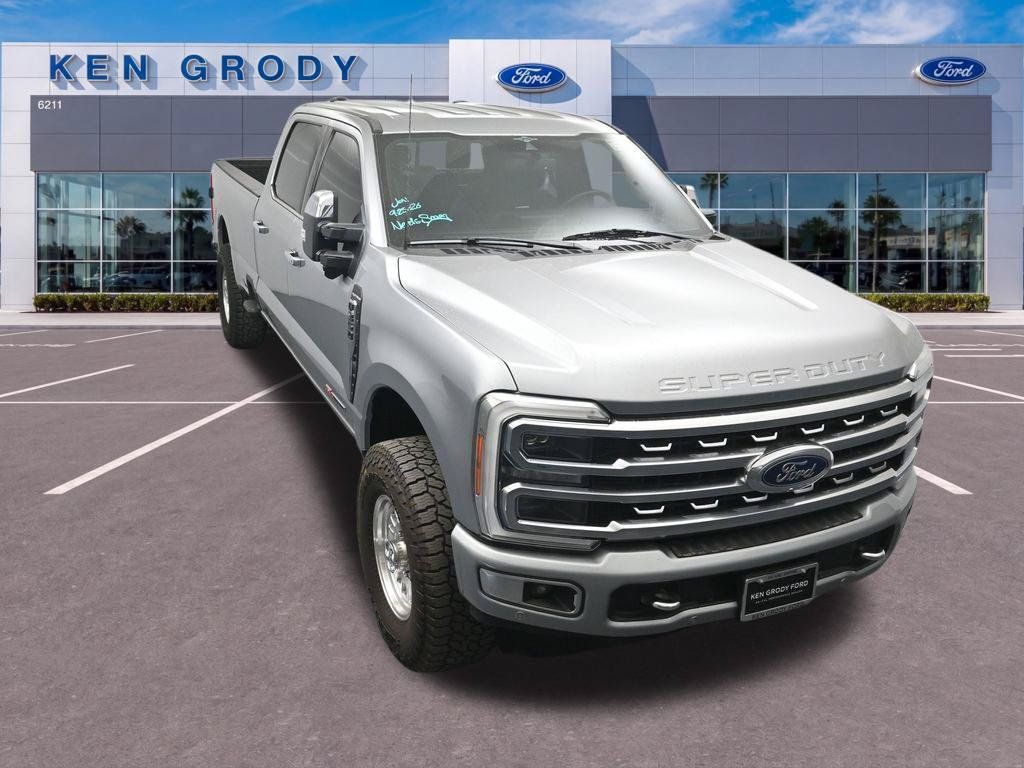 Used 2023 Ford F350 Platinum AWD/4WD image 11