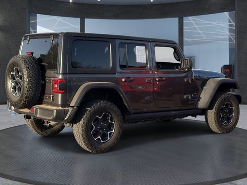 Used 2022 Jeep Wrangler Unlimited Rubicon 4xe AWD/4WD image 6