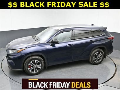 Used 2022 Toyota Highlander XLE