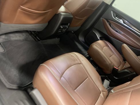 Used 2019 Buick Enclave Avenir FWD image 15