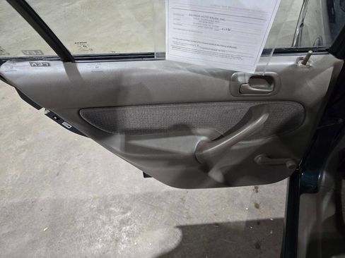 Used 1998 Honda Civic DX image 32