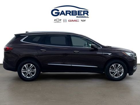 Used 2019 Buick Enclave Essence w/ LPO, Cargo Package AWD/4WD image 6