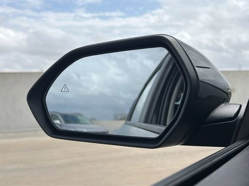 Used 2025 Kia K4 LXS image 18