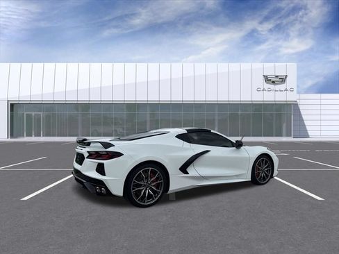 Used 2024 Chevrolet Corvette Stingray Preferred Cpe w/ Z51 Performance Package RWD image 3