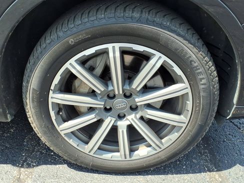 Used 2018 Audi Q7 3.0T Premium Plus AWD/4WD image 23