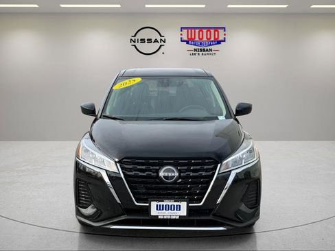 Certified 2025 Nissan Kicks Play S image 8