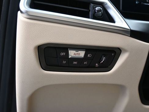 Used 2025 BMW 330i 330i image 16