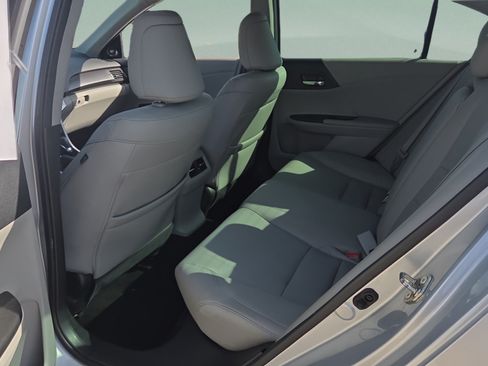 Used 2015 Honda Accord EX-L image 11