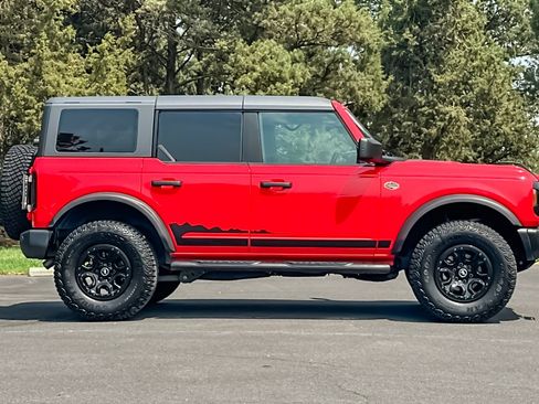 Used 2023 Ford Bronco Wildtrak AWD/4WD image 3