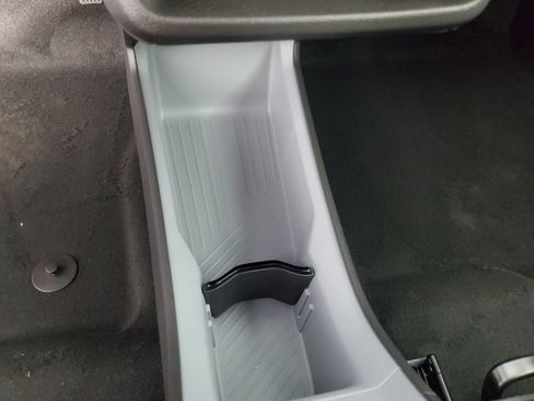 New 2027 Chevrolet Bolt LT FWD image 17