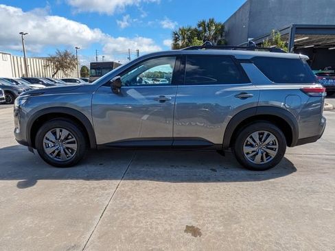 New 2026 Nissan Pathfinder SV image 9