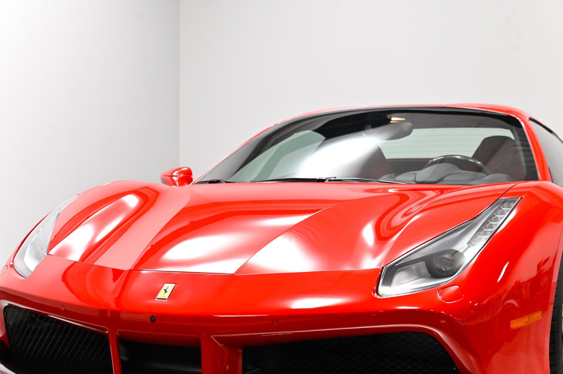 Used 2018 Ferrari 488 Spider RWD image 64