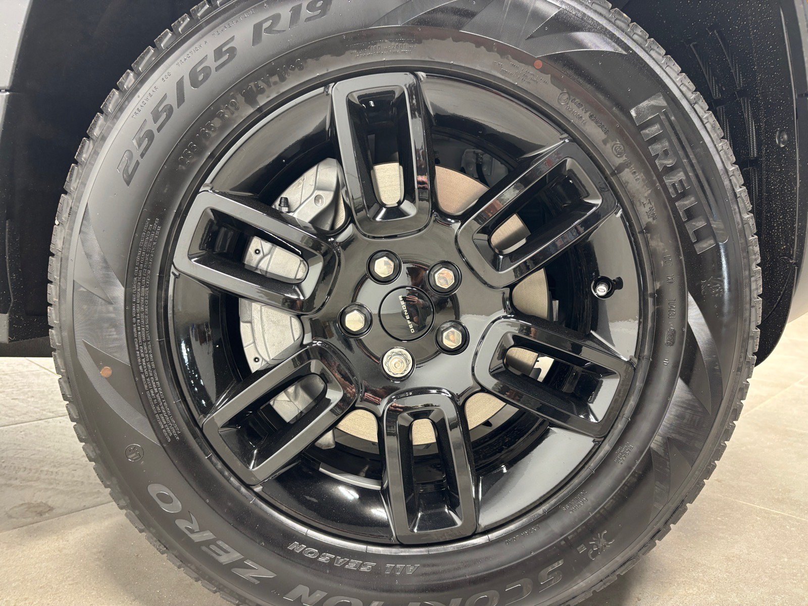 Used 2026 Land Rover Defender 110 S AWD/4WD image 11