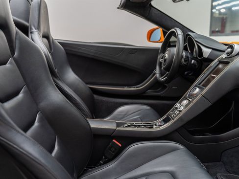 Used 2014 McLaren MP4-12C Spider RWD image 40