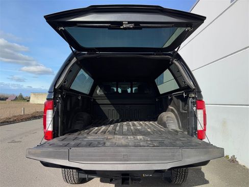 Used 2019 Ford F350 Limited image 22