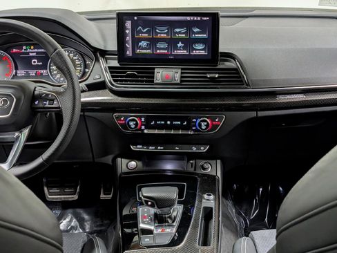 Used 2022 Audi SQ5 Premium w/ Convenience Package image 26