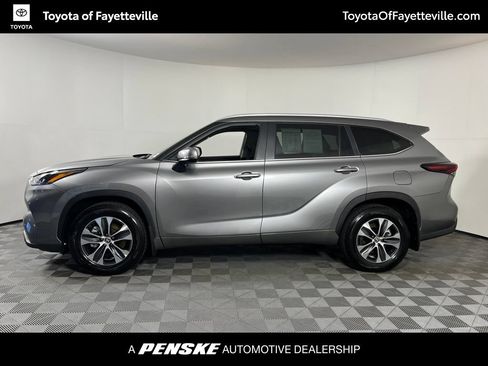 Certified 2026 Toyota Highlander XLE AWD/4WD image 16