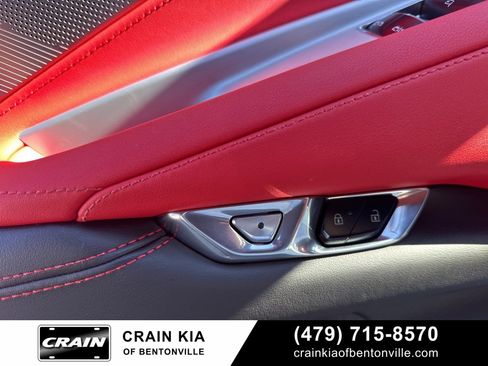 Used 2025 Chevrolet Corvette Stingray Preferred Cpe w/ 2LT image 21