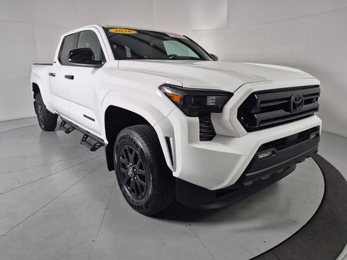 Certified 2026 Toyota Tacoma SR5 RWD image 6