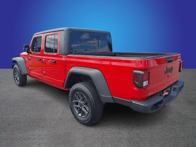 Used 2025 Jeep Gladiator Sport AWD/4WD image 6