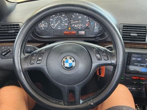 Used 2006 BMW 325Ci Convertible image 21