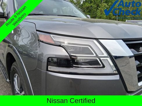 Certified 2024 Nissan Armada SL w/ Captain's Chairs Package AWD/4WD image 7
