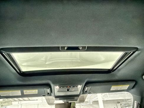 Used 2020 Nissan Armada Platinum w/ Platinum Reserve Package image 24