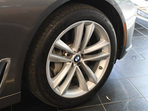 Used 2019 BMW 750i xDrive w/ Executive Package AWD/4WD image 53