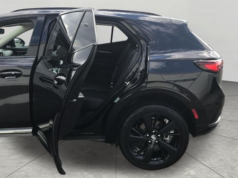 Used 2023 Buick Envision Preferred w/ Sport Touring Package AWD/4WD image 22
