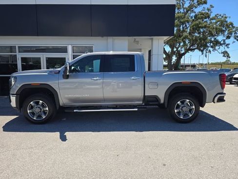 New 2026 GMC Sierra 2500 SLT w/ SLT Premium Package AWD/4WD image 4