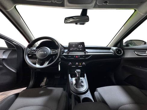 Used 2023 Kia Forte LXS FWD image 13