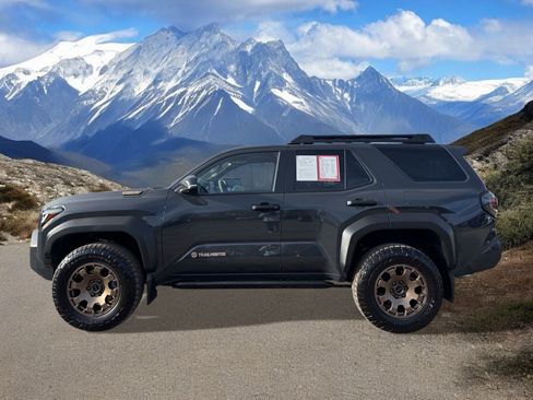Certified 2025 Toyota 4Runner Trailhunter image 2