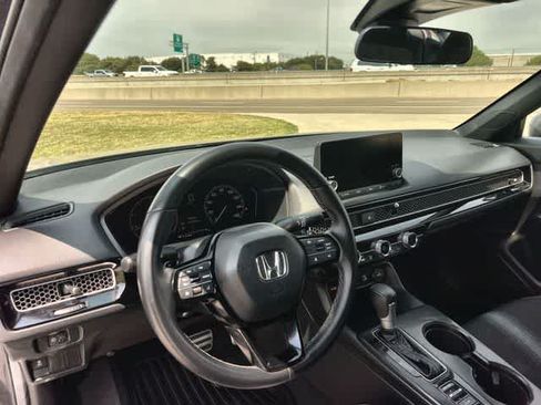 Certified 2025 Honda Civic Sport image 15
